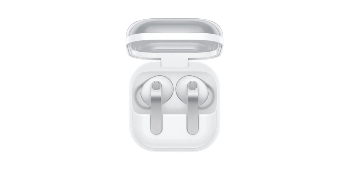 De Samsung Galaxy Buds4 Pro in het wit