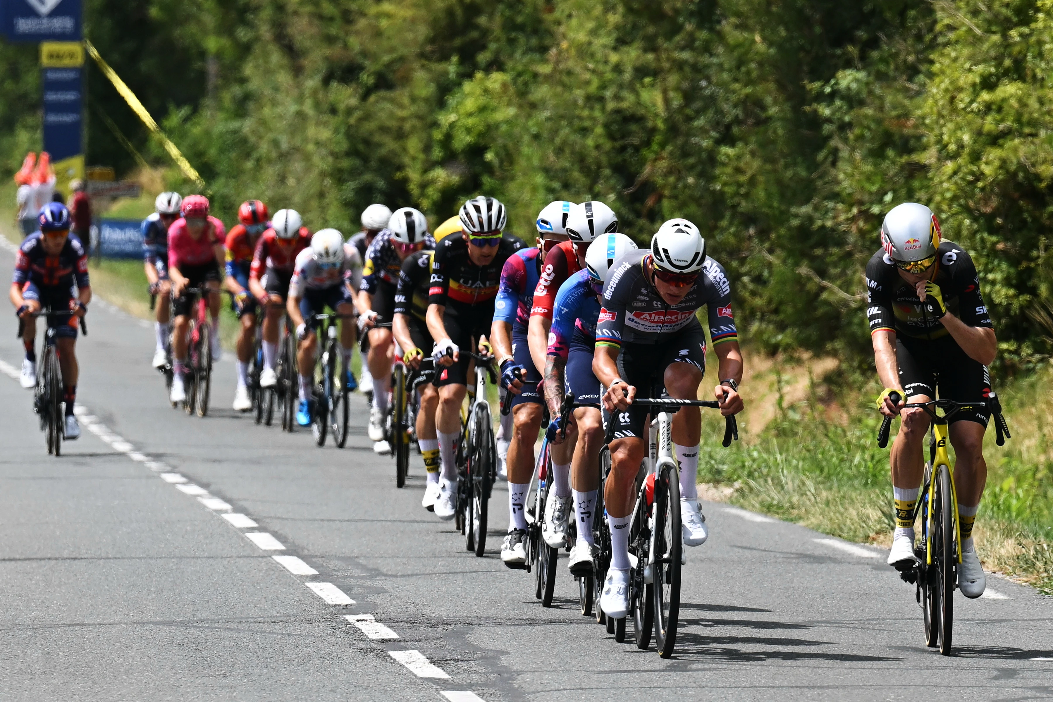 Wielrenners tijdens de Tour de France