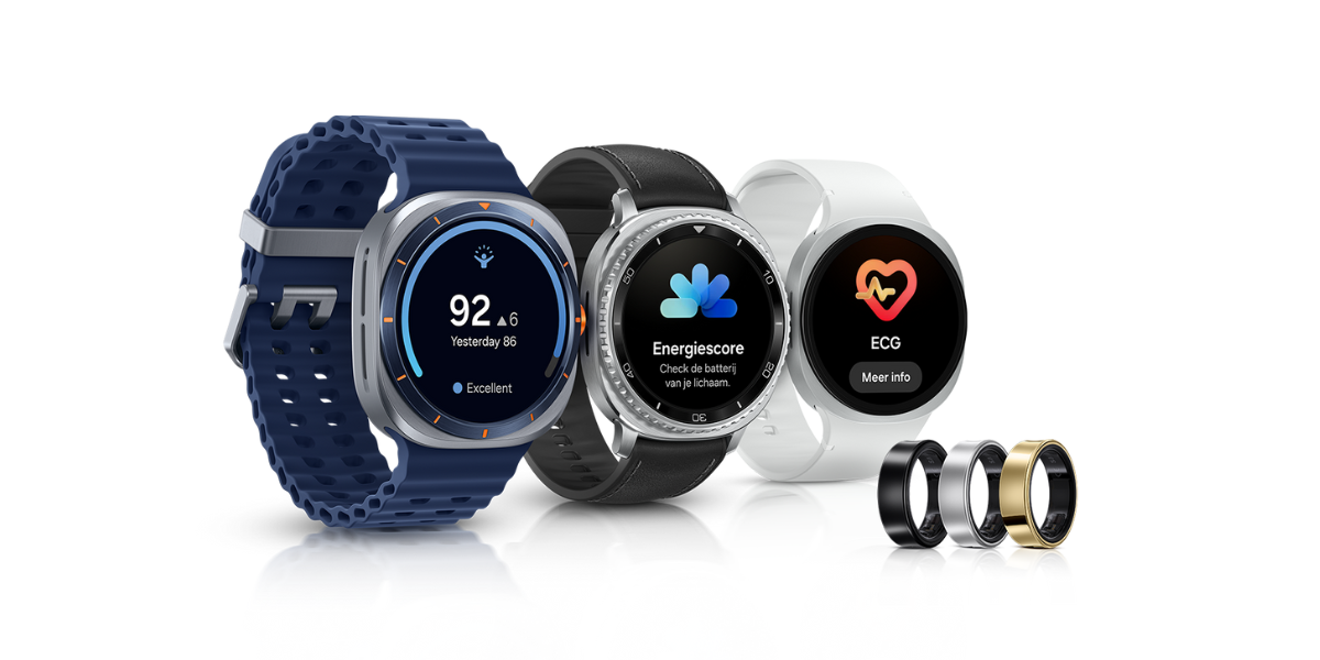 De Galaxy Watch8, Galaxy Watch8 Classic en de Galaxy Watch Ultra 2025 samen met de Cloudpillo Original
