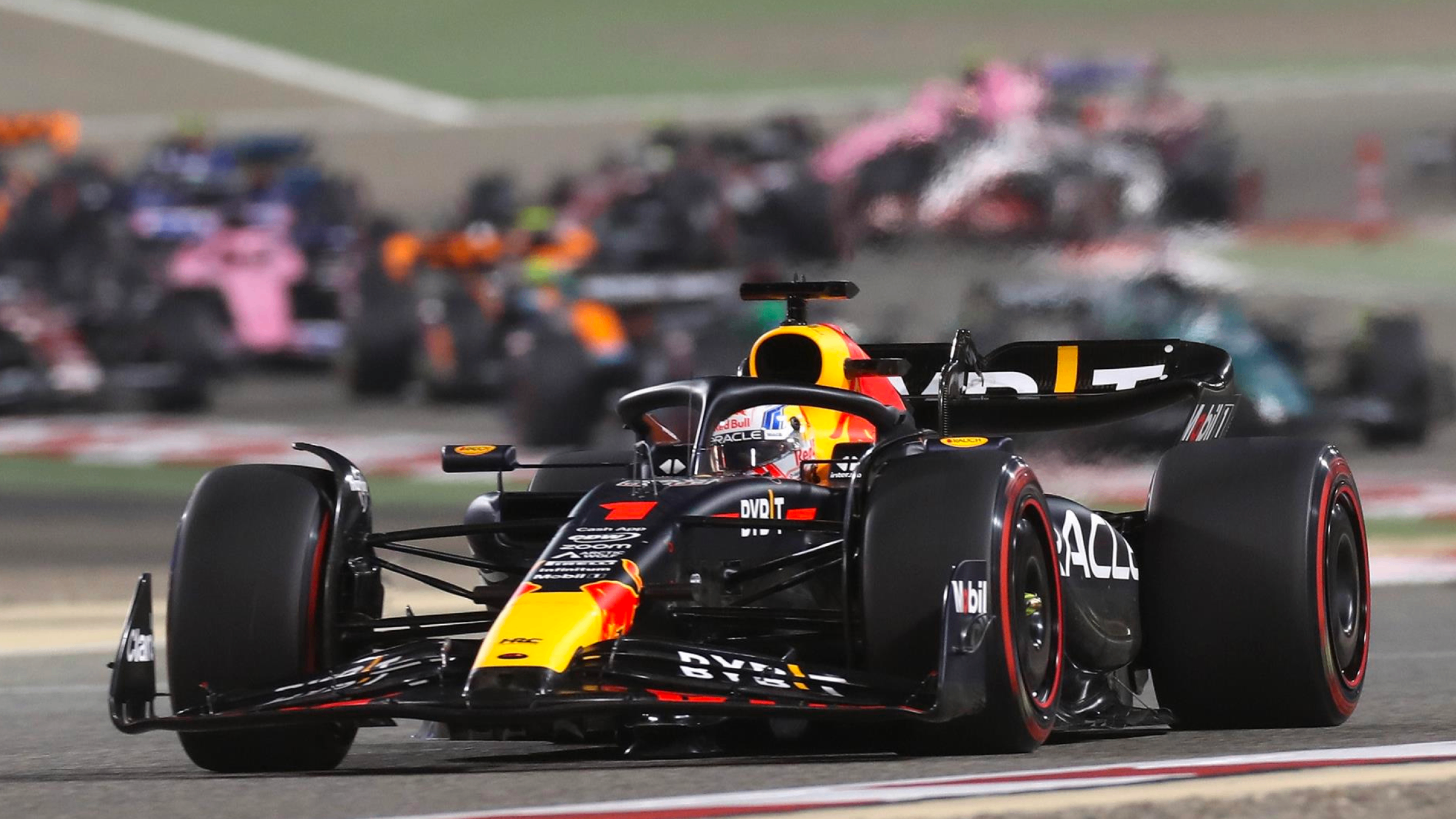 Formule 1 auto op een race circuits