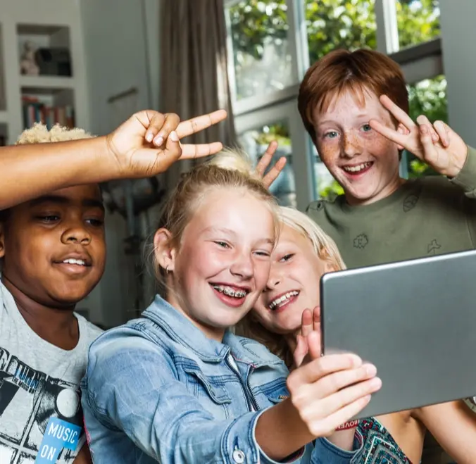 Kinderen leren over internetcriminaliteit