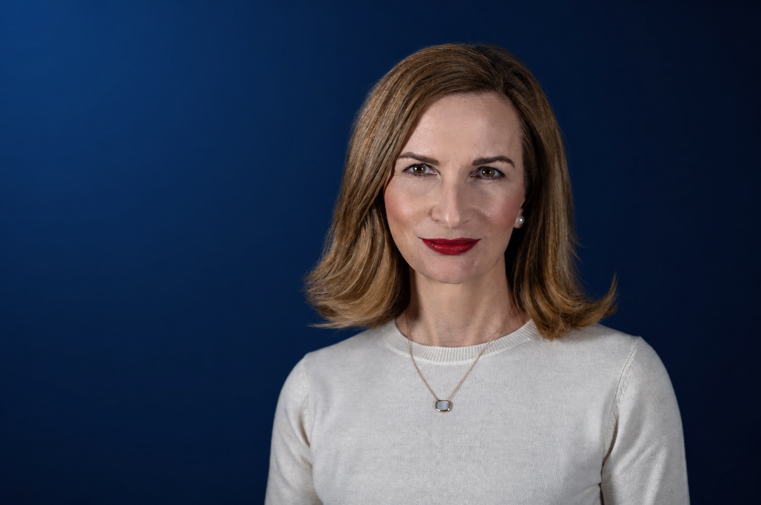 Jelena McWilliams - image - headshot 