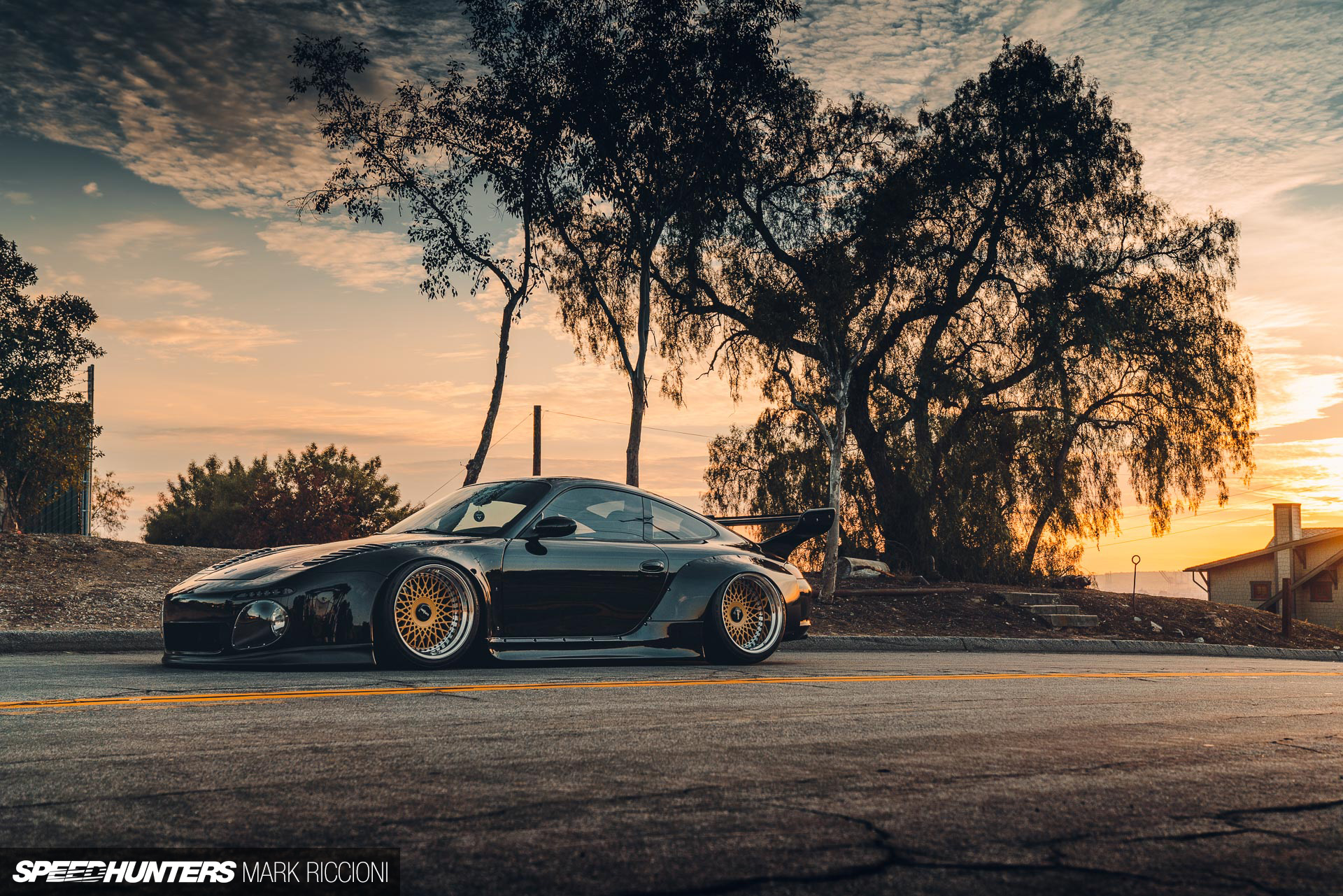 SPOTLIGHT: Jason Whipple's Old & New Porsche 996 | Air Lift