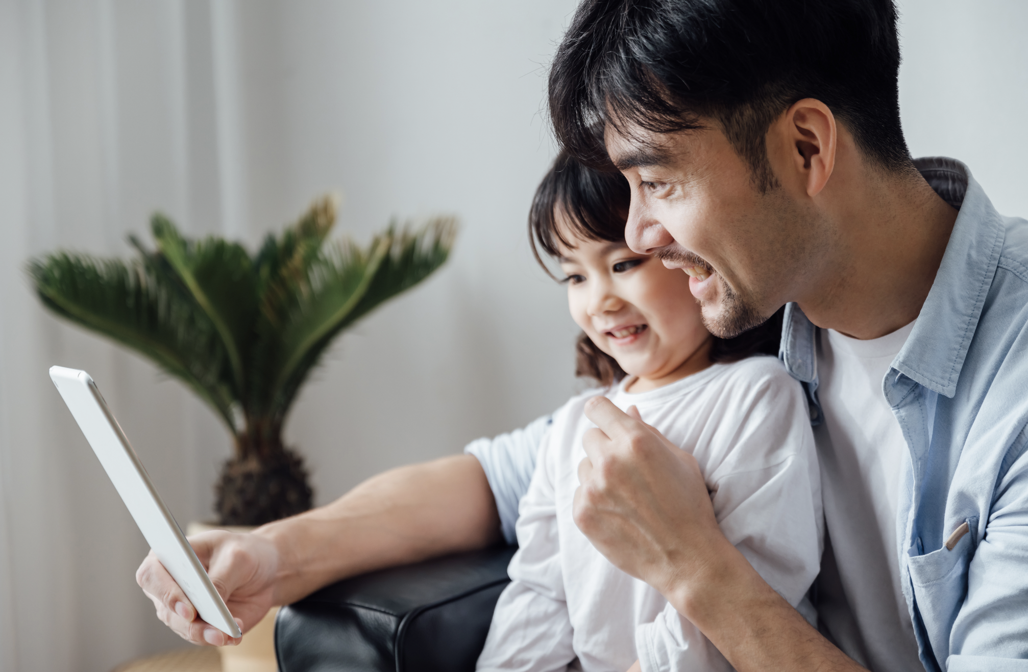 Kid using high-tech aac