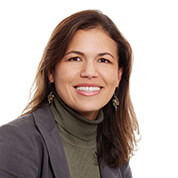 Rosa Hernandez headshot