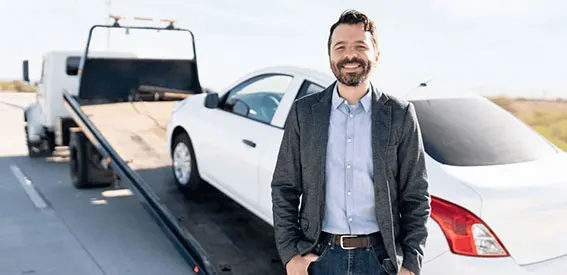 Abschleppen eines Autos.