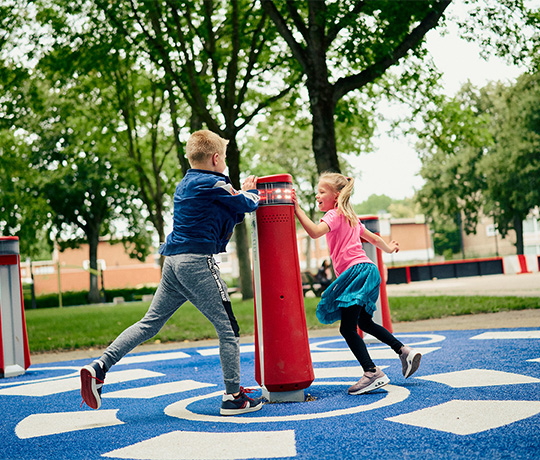 Together with the Boswinkel neighborhood and Enschede’s municipality, Yalp Netherlands and the Krajicek Foundation created a sustainable, innovative, and socially safe playground in one day. 