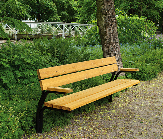 Scandinavia soffa i en park
