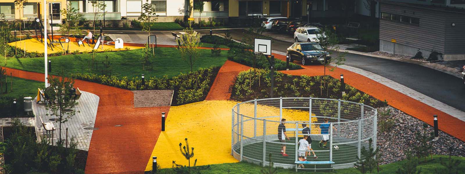 Leinelänkaari housing association garden, Finland