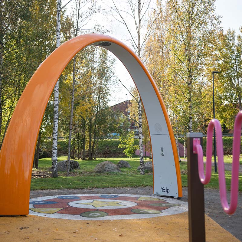 Sona -tanssi- ja pelikaari sopii erinomaisesti kaikille ikäryhmille.