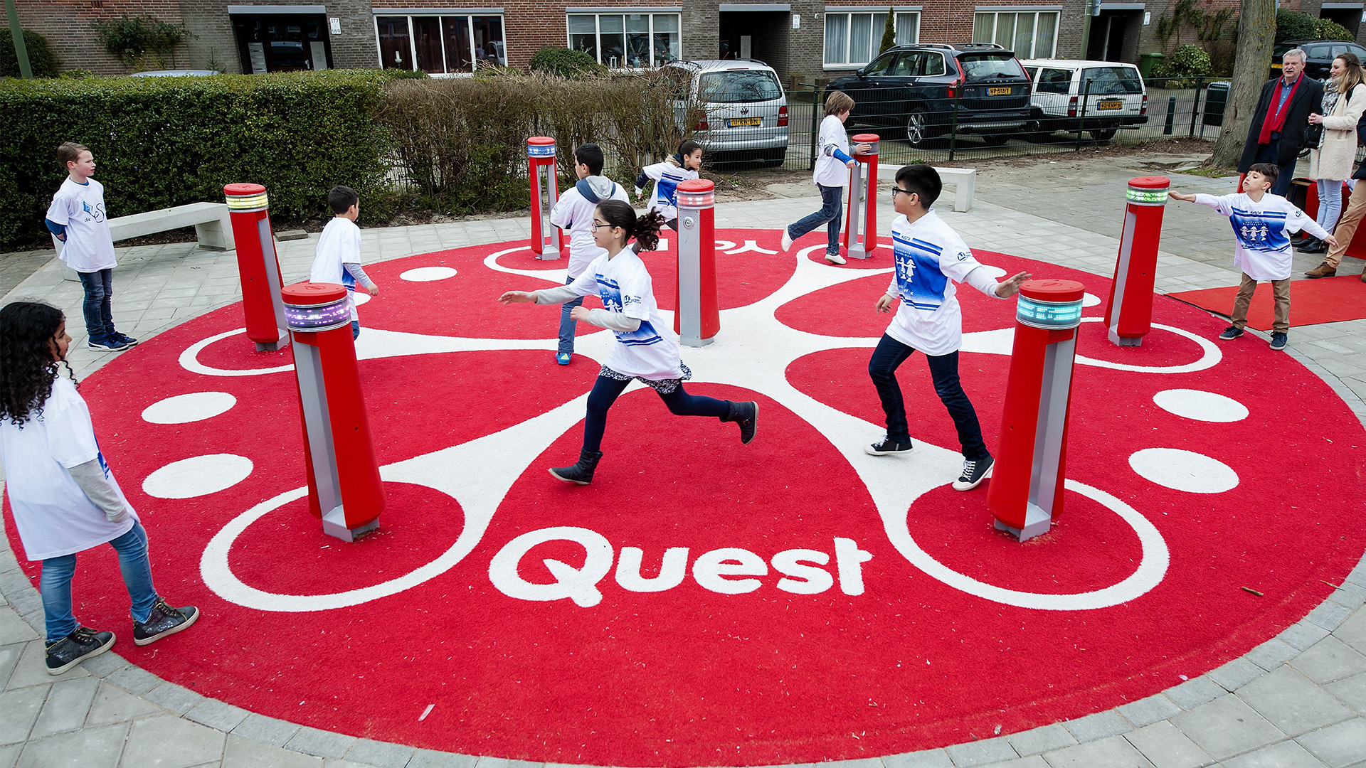 Children playing on the Memo in a neighborhood. 