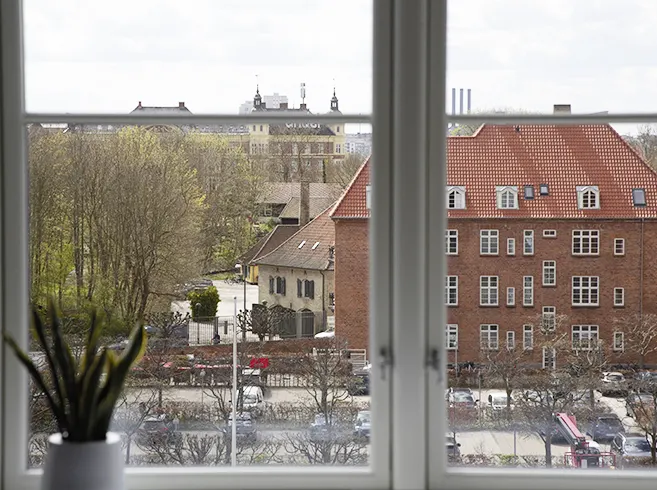 Godt lysindfald og udsigt over Christianshavn