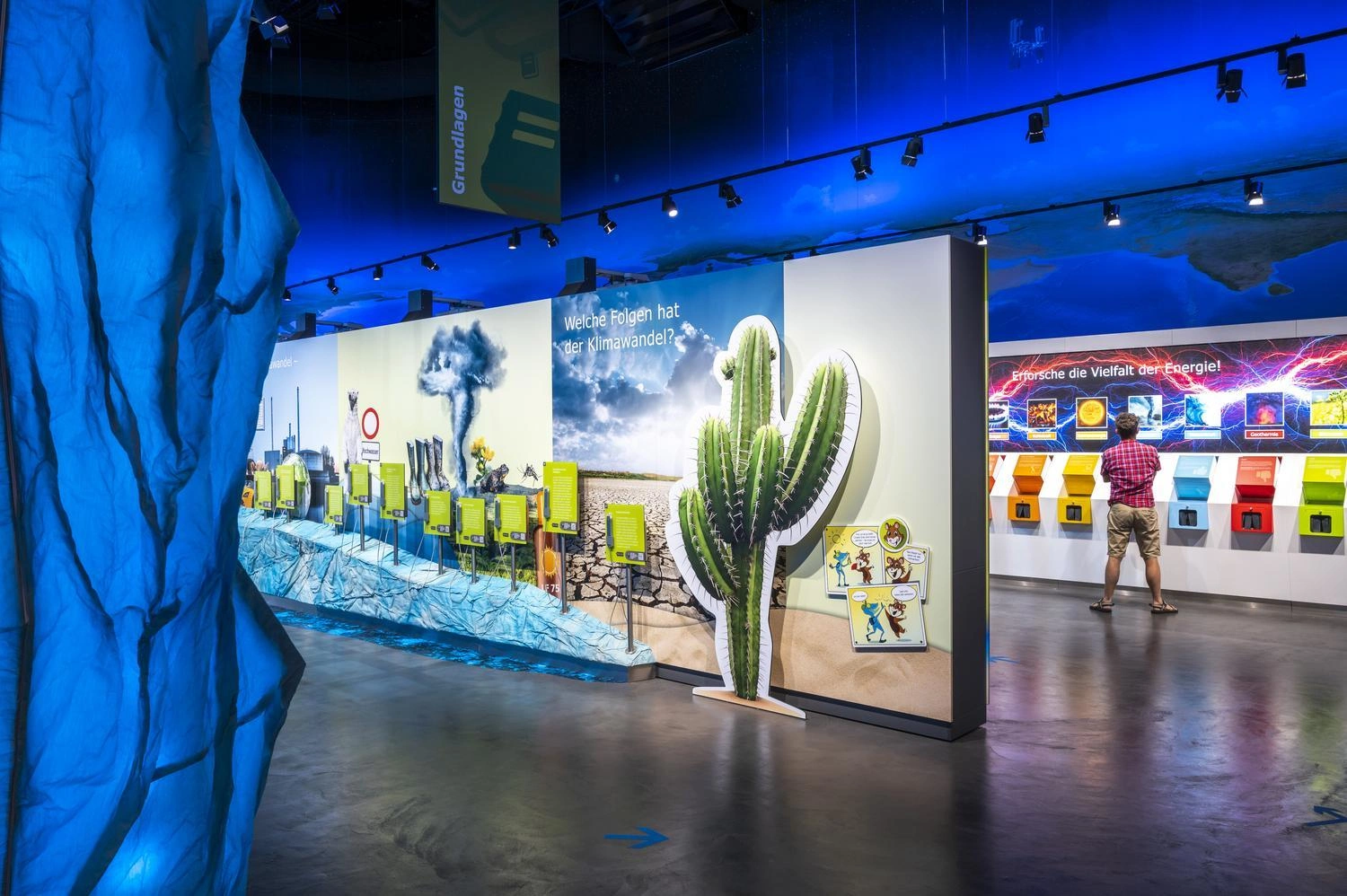 Ausstellung in einem Museum zum Thema Klimawandel