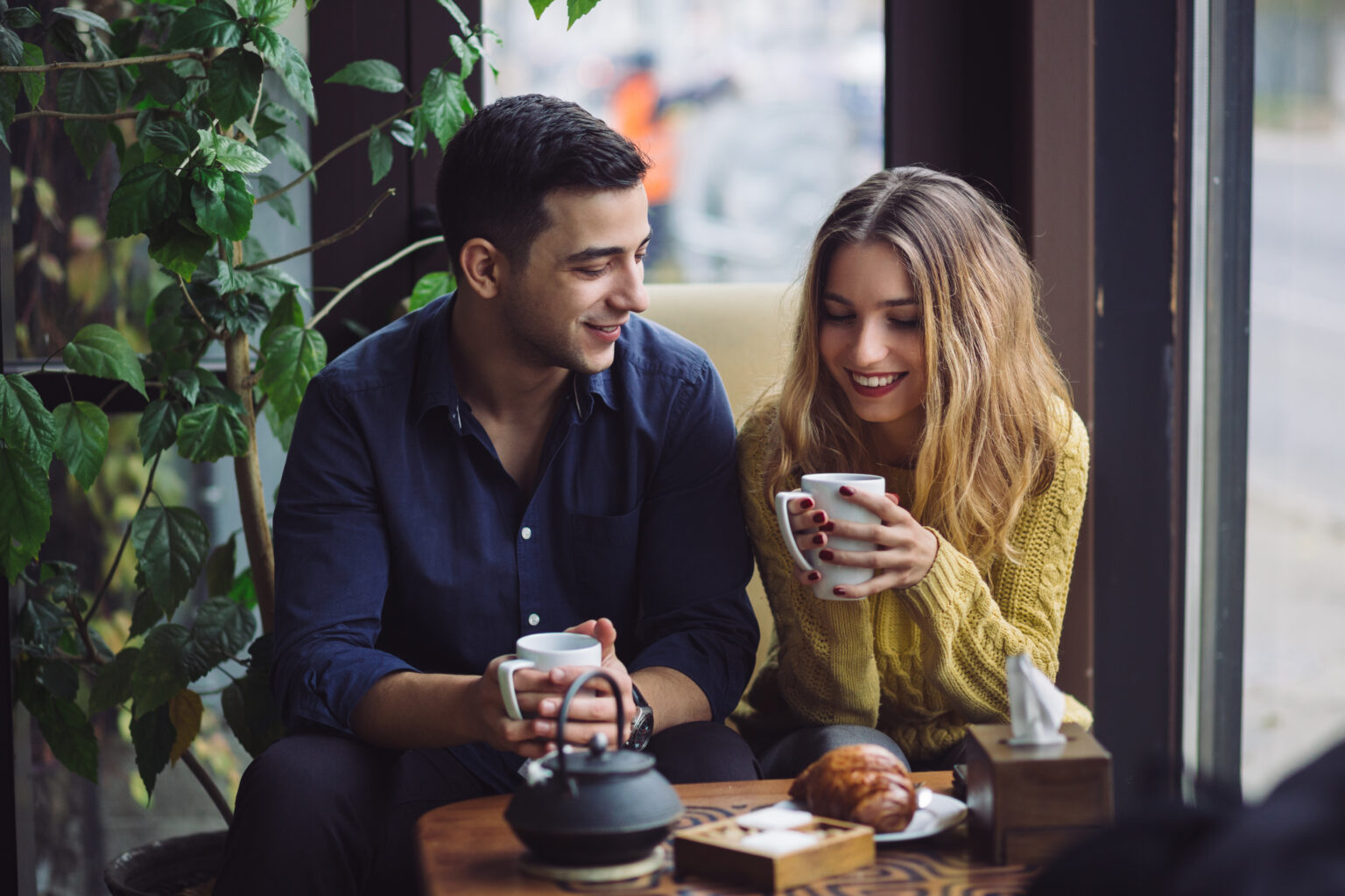 10 Fun Virtual Date Ideas to Try During COVID-19 | Life and Style Daily