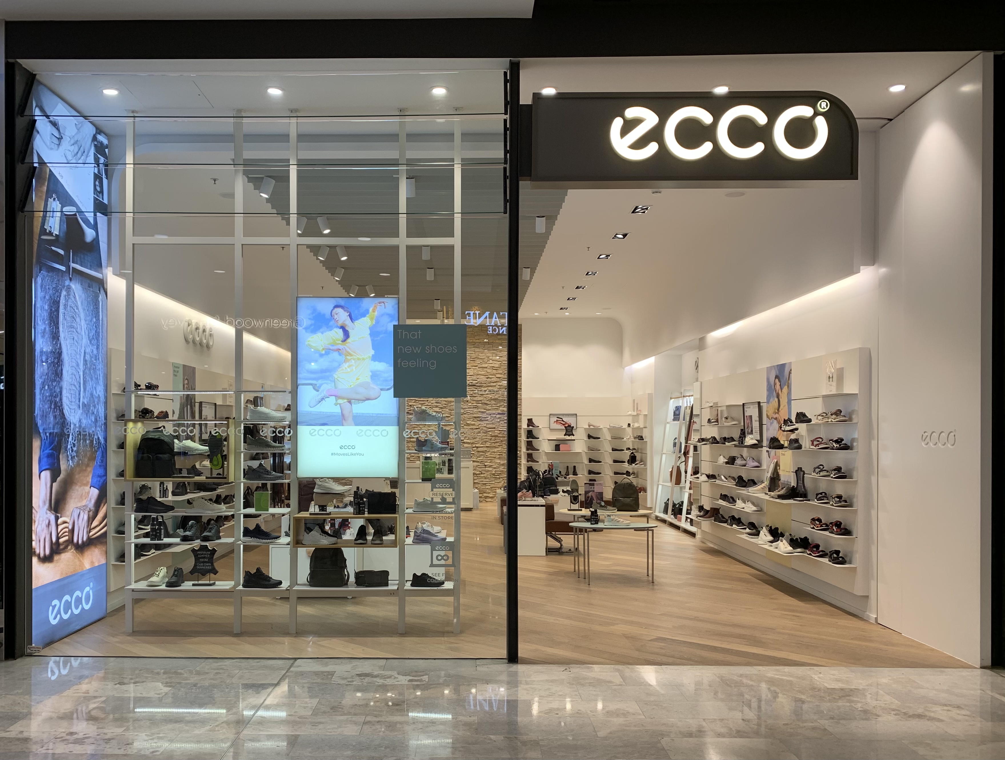 ecco outlet near me