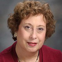 Leslie Schover headshot