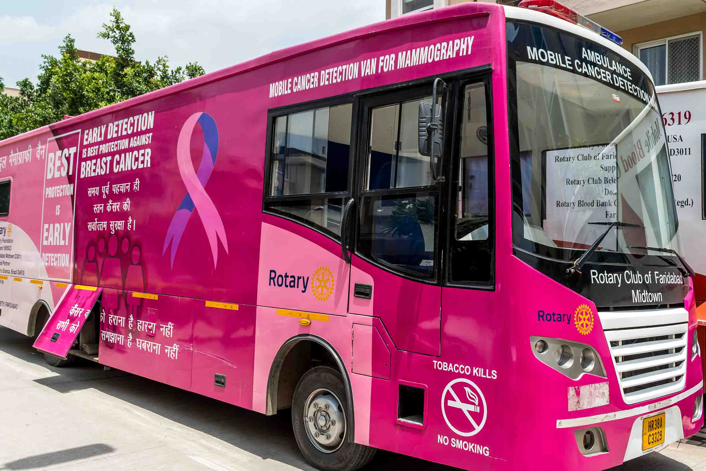 Mammogram Bus 2466x1644