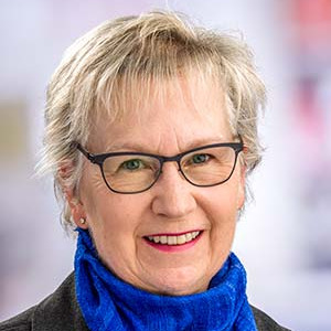 Anne McTiernan headshot